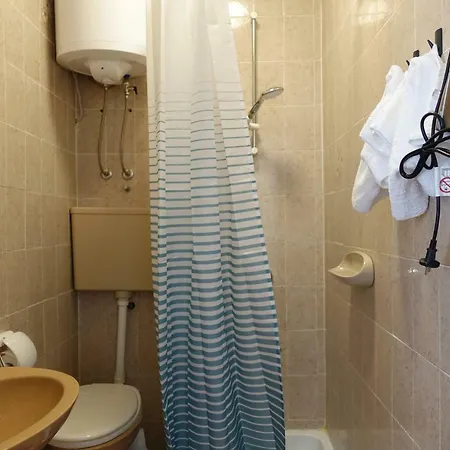 Klimatisiertes Barbara Апартаменты Трпань