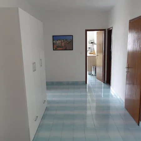 Klimatisiertes Barbara Трпань