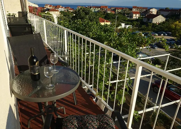 דירה Klimatisiertes Barbara טרפאניי